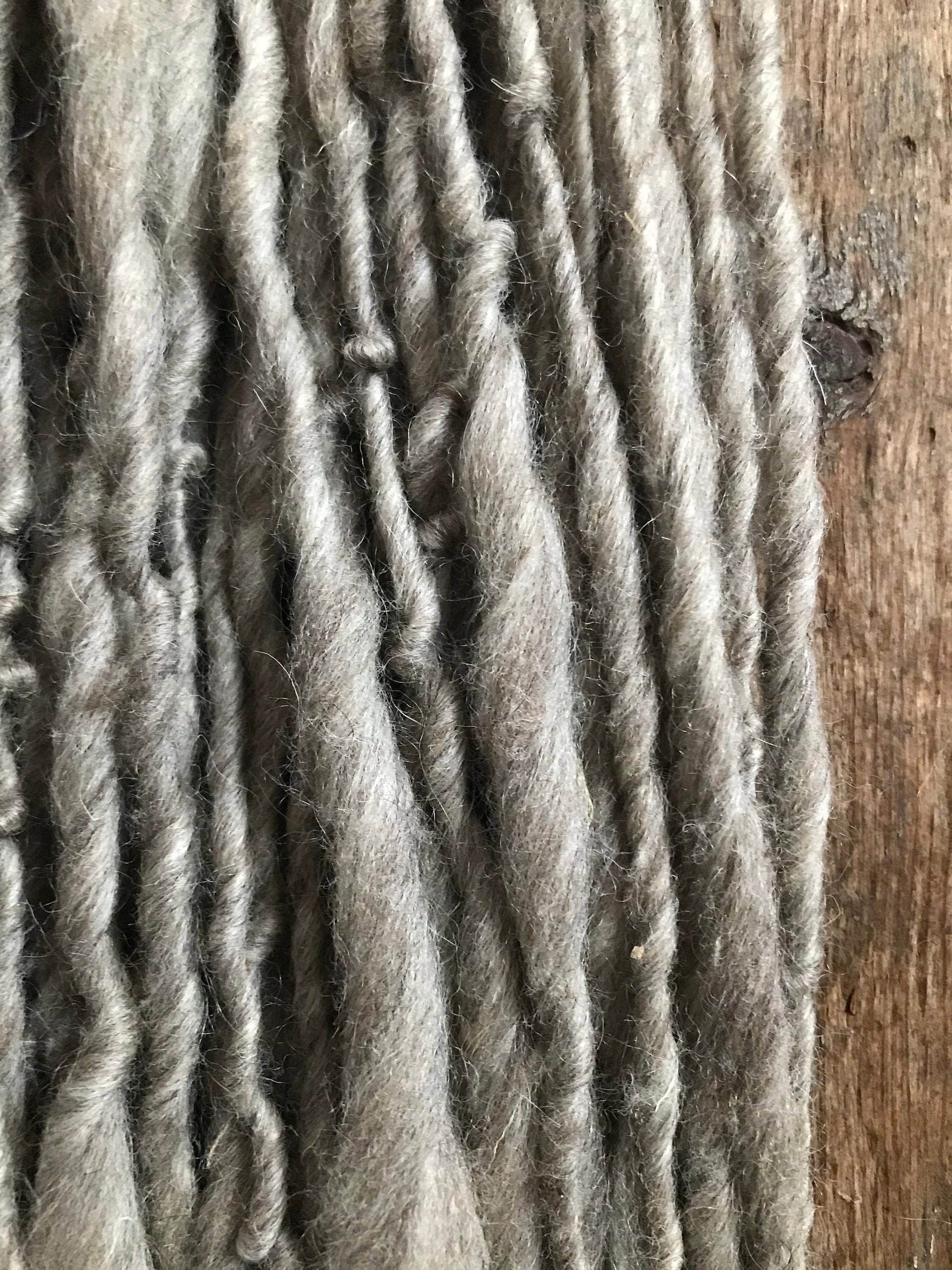 Fog - Natural grey handspun, 50 yards